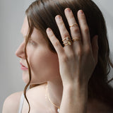Nalu Plain Wave Band Ring