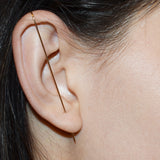 Mona Lisa Needle Earring