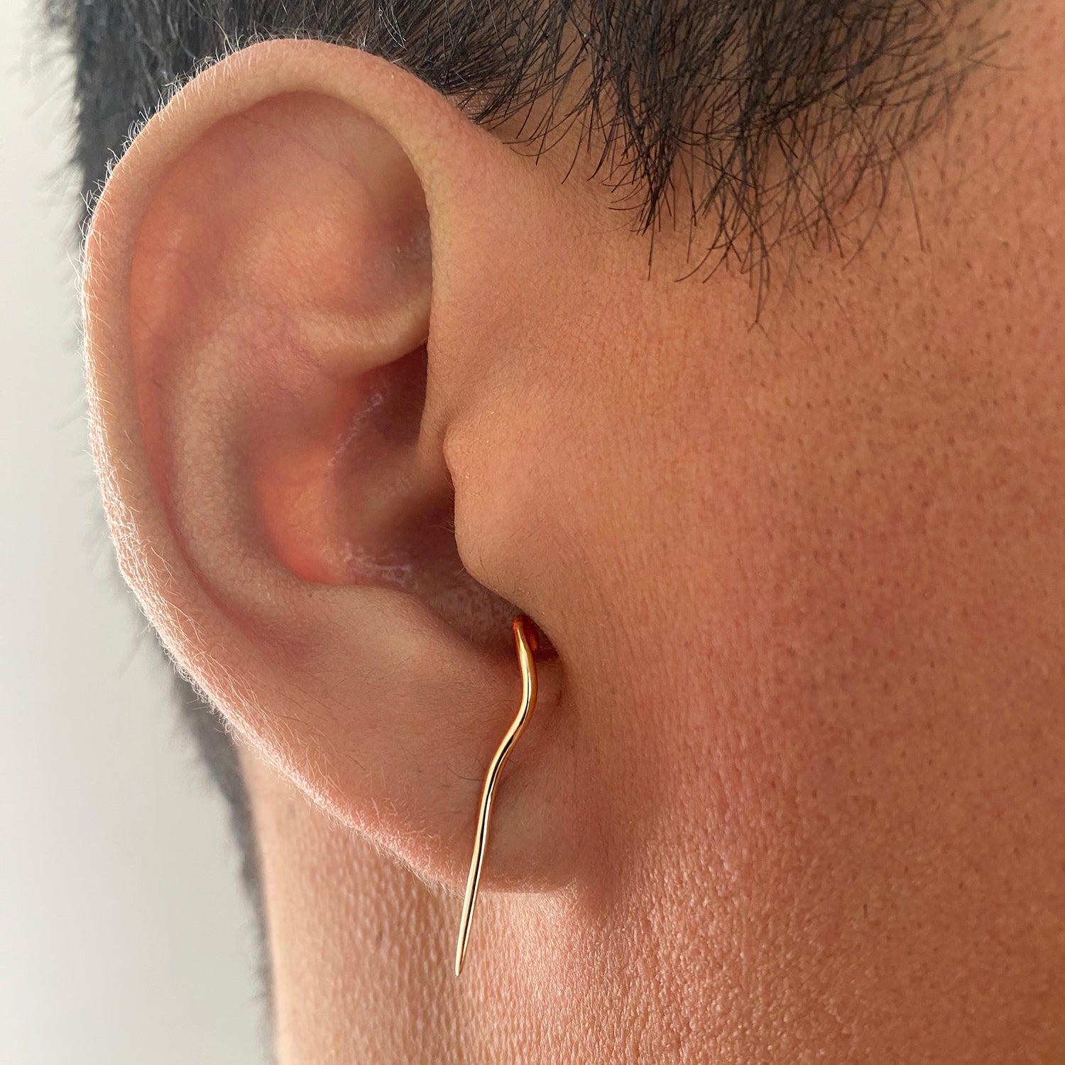 Contour — Mini Needle Earring