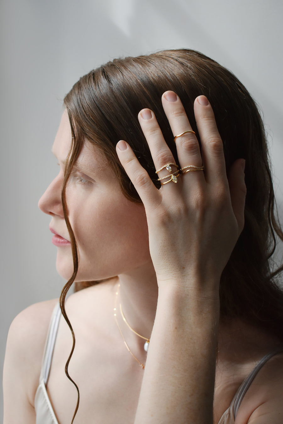 Nalu Plain Wave Band Ring