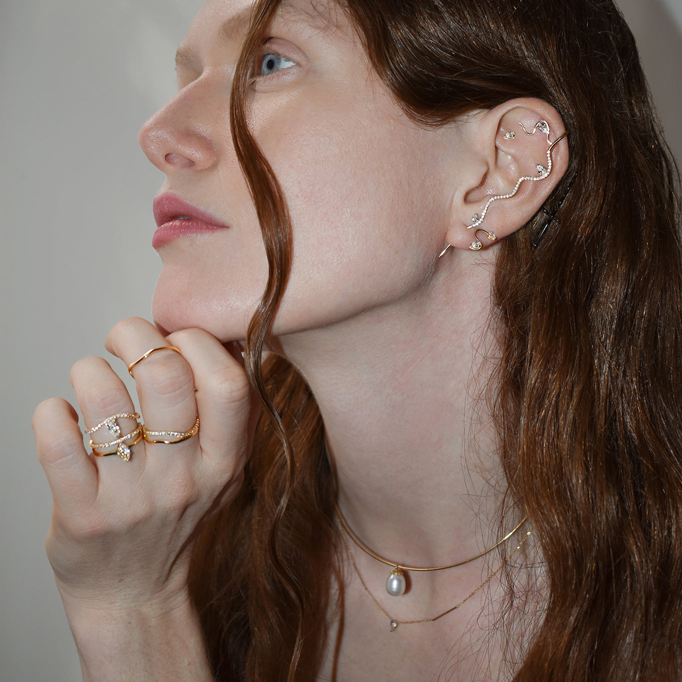 Contour — Pavé Double Element Needle Earring (Emerald)