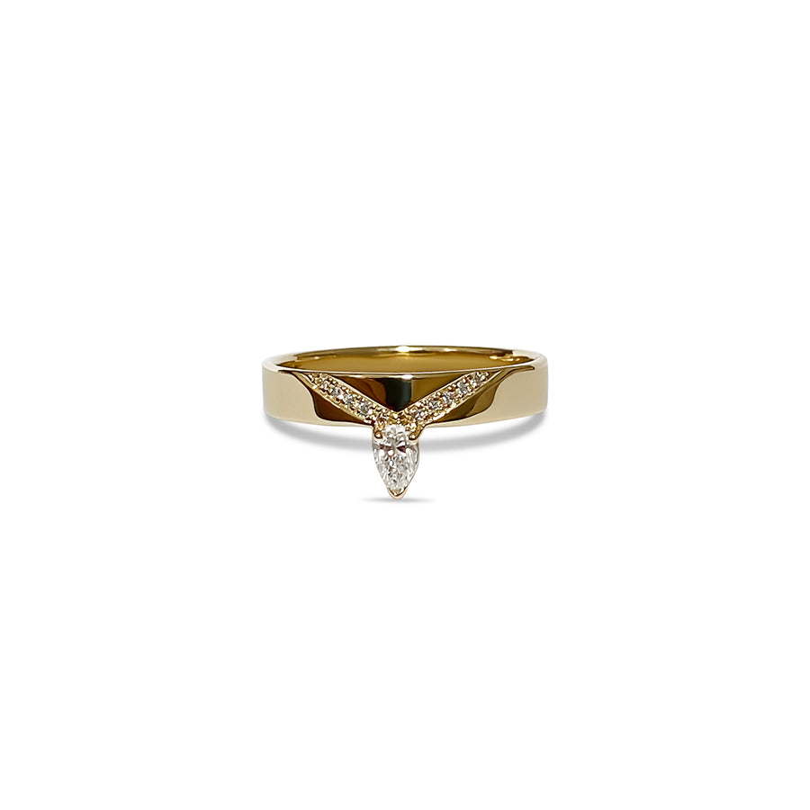 Vector Tear Drop Diamond Band Ring
